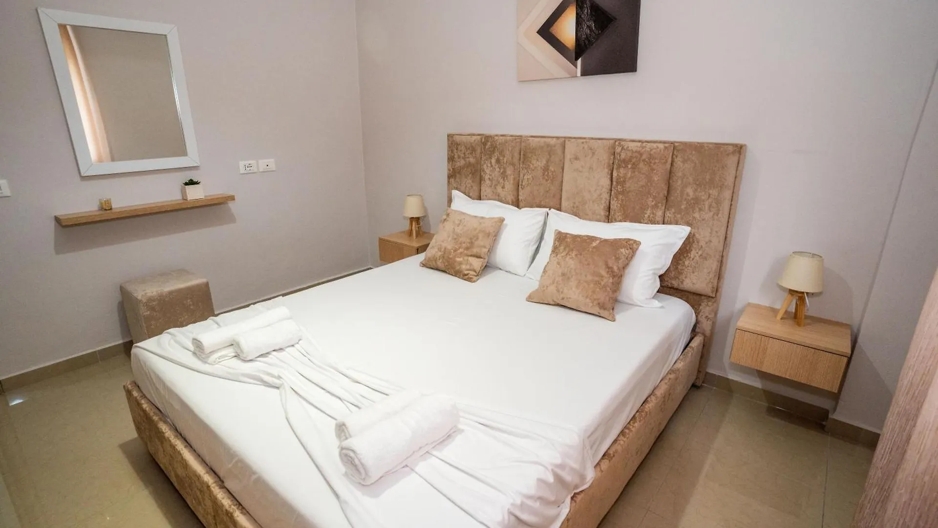 A&V Apartments Sarande 0*,