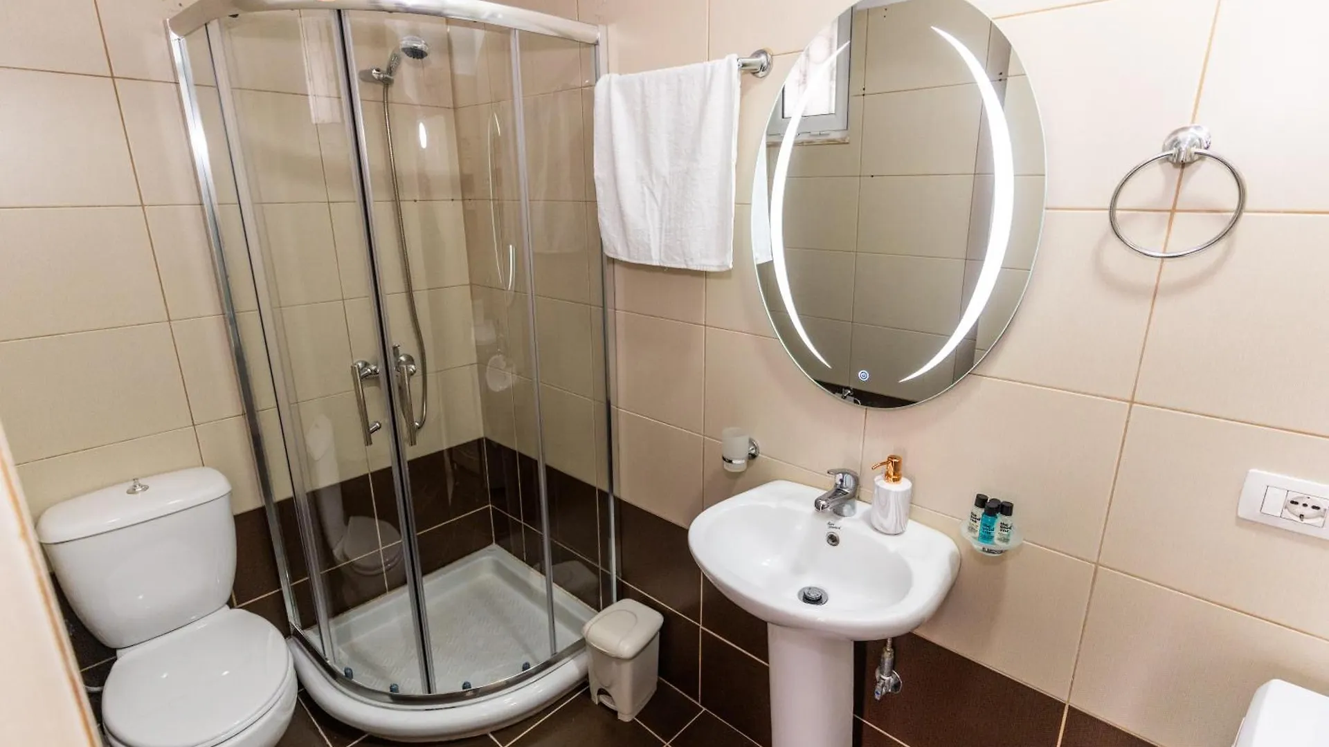 A&V Apartments Sarande Albania