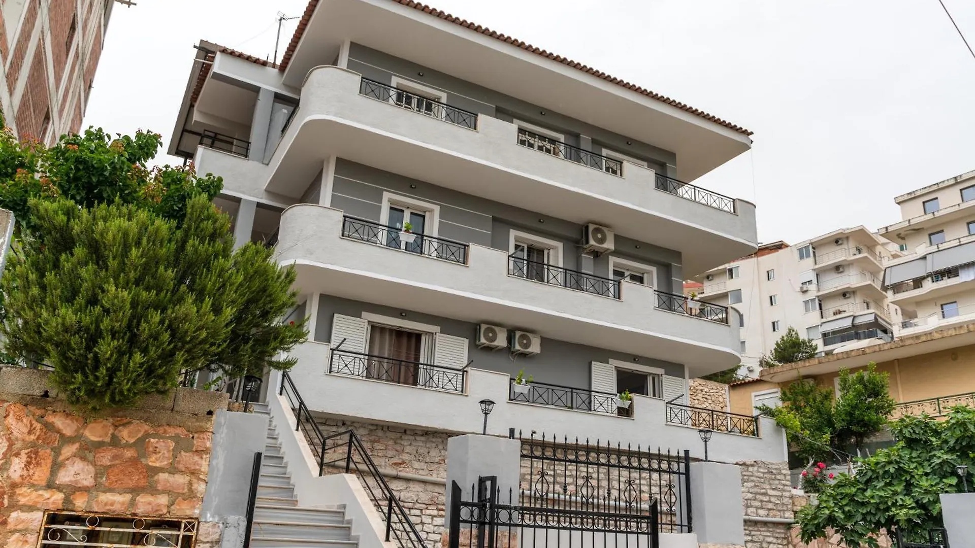 A&V Apartments Sarande